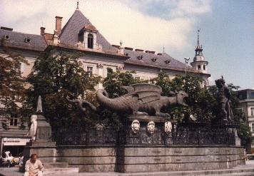 Lindwurm-Brunnen