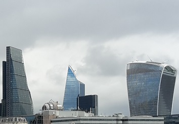 0 Fenchurch Street, auch The Walkie-Talkie oder The Pint / und andere