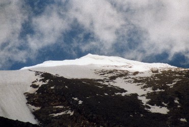 Blick vom Hochlager zum Gipfel